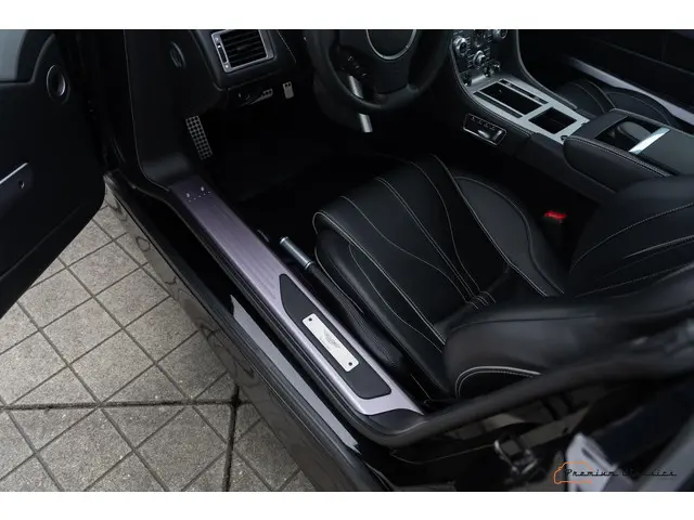 Aston Martin V12 Virage 6.0 V12 2012 Benzine 37
