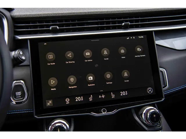 Lynk & Co 01 1.5 2023 Hybride Benzine 18