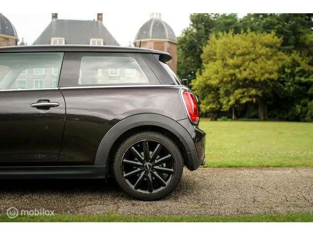 MINI One Mini 1.2 Business 2016 Benzine 10