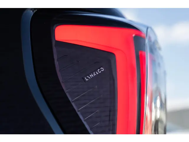 Lynk & Co 01 1.5 Core Plug-in Hybrid 2025 Hybride Benzine 18