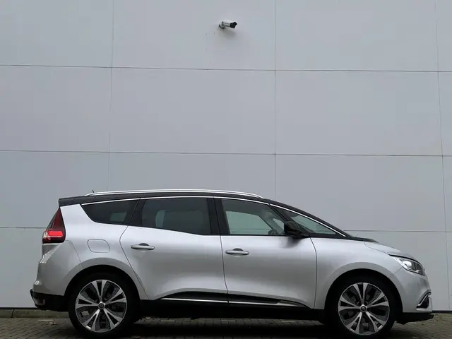 Renault Grand Scénic 1.3 TCe Bose 2019 Benzine 14