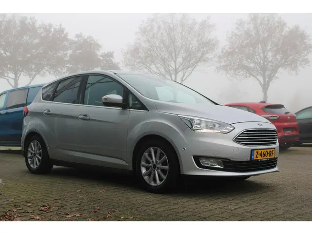 Ford C-MAX 1.5 Titanium 2015 Benzine 7