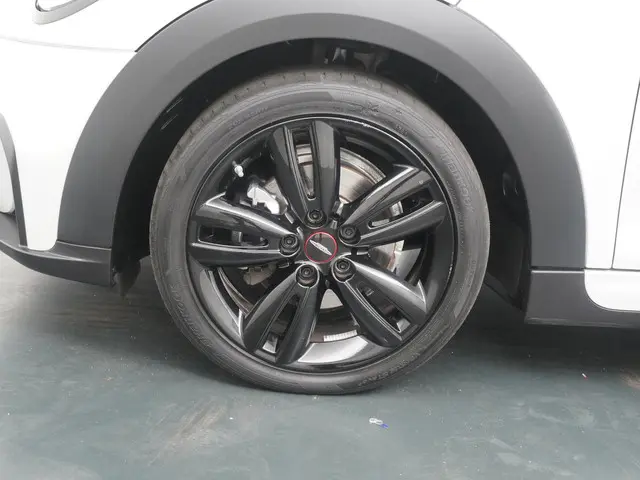 MINI 3-Deurs Cooper 2022 Benzine 28