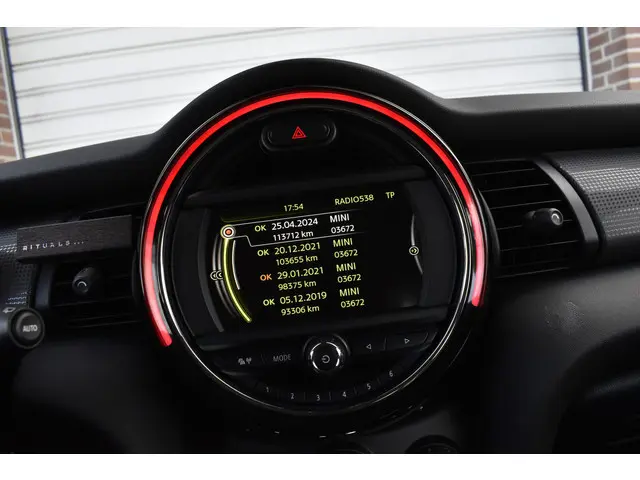 MINI Cooper Mini 1.5 Chili Business 2015 Benzine 13