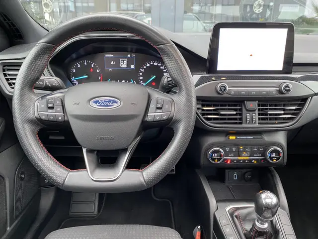 Ford Focus 1.0 EcoBoost ST Line Business 2020 Benzine 14