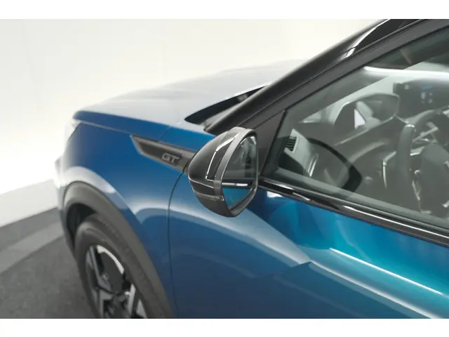 Peugeot 2008 Hybrid 145 e-DCS6 GT 2025 Hybride Benzine 19