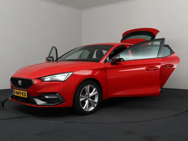 SEAT Leon 1.5 eTSI FR Launch Edition 2021 Benzine 33