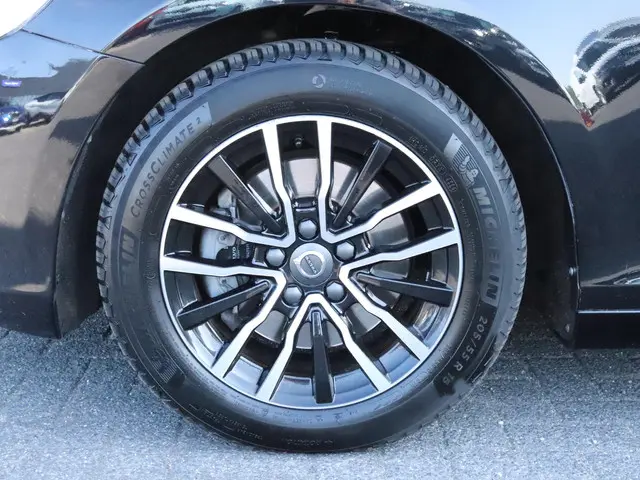 Volvo V40 2.0 T2 Nordic+ 2018 Benzine 25