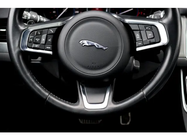 Jaguar XF 2.0t 250 PK Chequered Flag Aut8 | 2020 Benzine 29