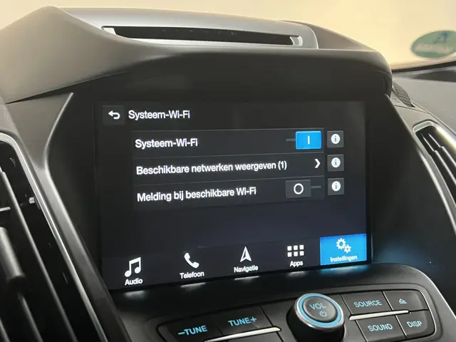 Ford C-MAX 1.5 Titanium 2018 Benzine 26