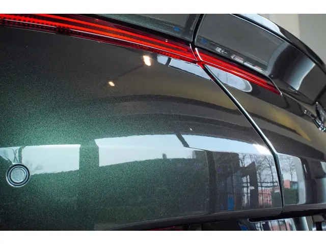 Aston Martin V8 Volante DB12 4.0 2024 Benzine 8