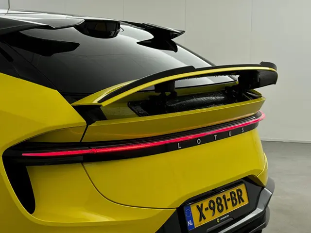 Lotus Eletre R 112kWh/906pk 2023 Elektrisch 9