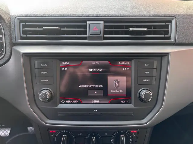 SEAT Ibiza 1.0 TSI Style Business Intense 2019 Benzine 32