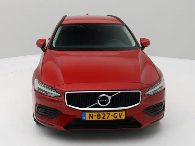 Volvo V60 2.0 B3 Momentum Advantage 2021 Hybride Benzine 9
