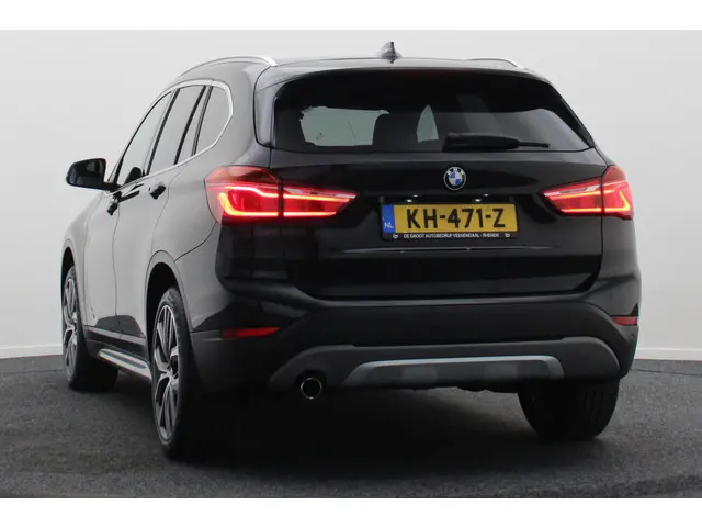 BMW X1 sDrive18i Centennial High Executive 2016 Benzine 17