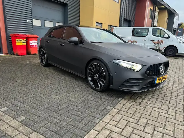 Mercedes-Benz A-Klasse 250 Premium Plus 2018 Benzine 2