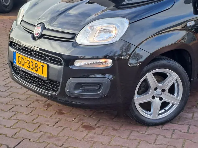 Fiat Panda 1.2 Edizione Cool 2015 Benzine 22