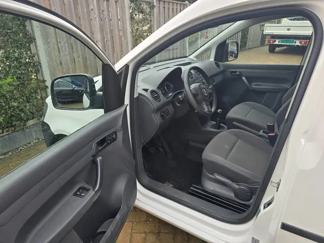 Volkswagen Caddy 1.6 TDI Comfortline 2014 Diesel 11