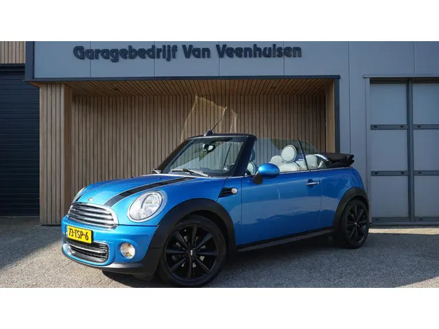 MINI Cooper Cabrio 1.6 122 pk Chili 2012 Benzine
