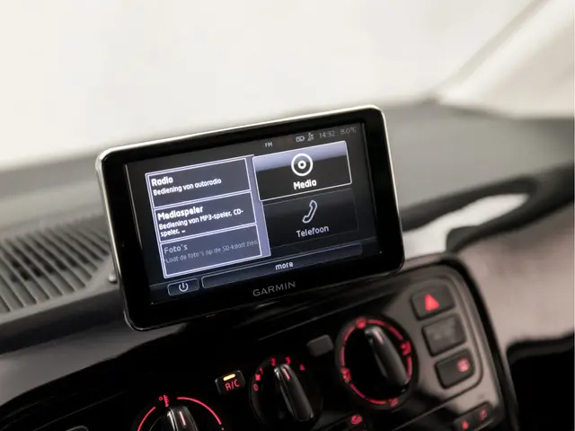 Volkswagen up! 1.0 move up! BlueMotion 2014 Benzine 8