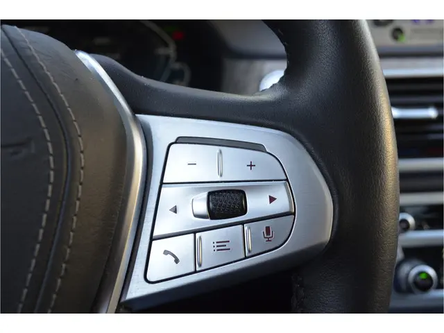 BMW 7 Serie 745e High Executive 2019 Hybride Benzine 15