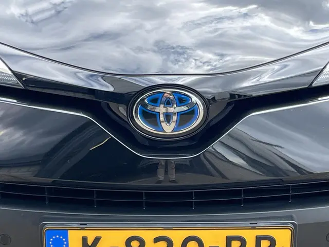 Toyota C-HR 1.8 Hybrid Dynamic 2020 Hybride Benzine 39