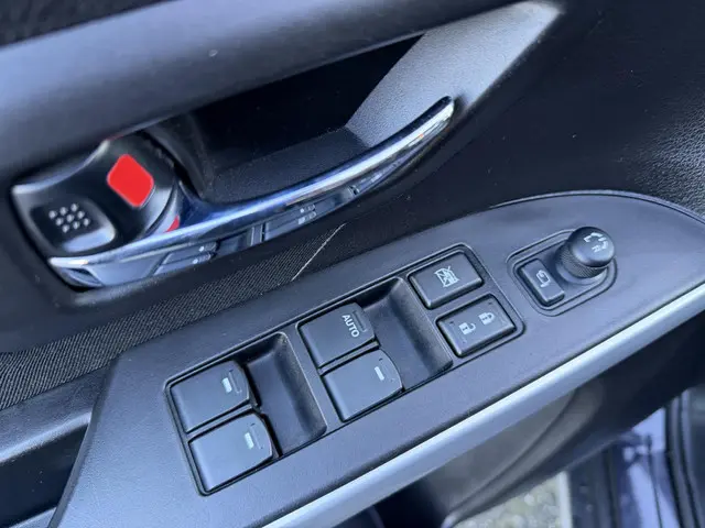 Suzuki S-Cross SX4 1.6 Exclusive 2015 Benzine 9