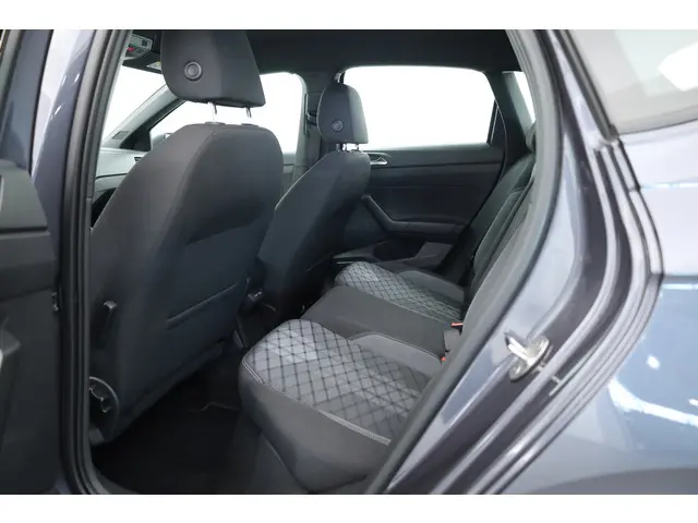 Volkswagen Polo 1.0 TSI R-Line 2025 Benzine 26