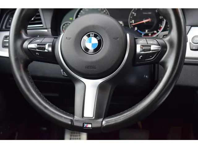 BMW 5 Serie 520i Automaat M-Sport Edition 2016 Benzine 16