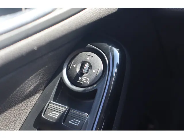Ford Fiesta 1.0 EcoBoost Titanium 2014 Benzine 31