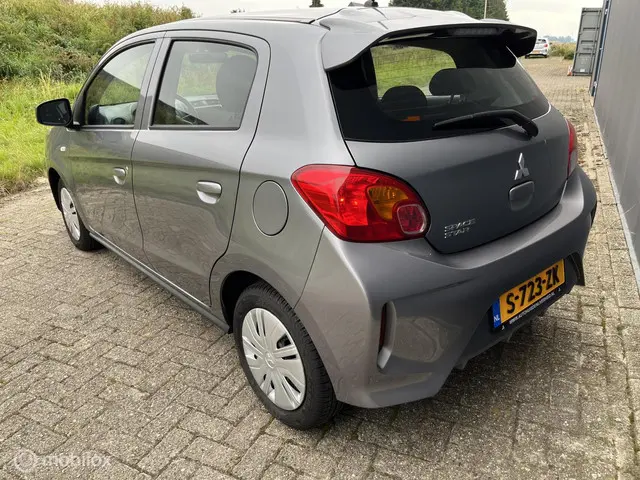 Mitsubishi Space Star 1.2 Connect+ 2023 Benzine 3