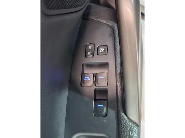 Hyundai Veloster 1.6 T-GDI i-Catcher Premium 2015 Benzine 27