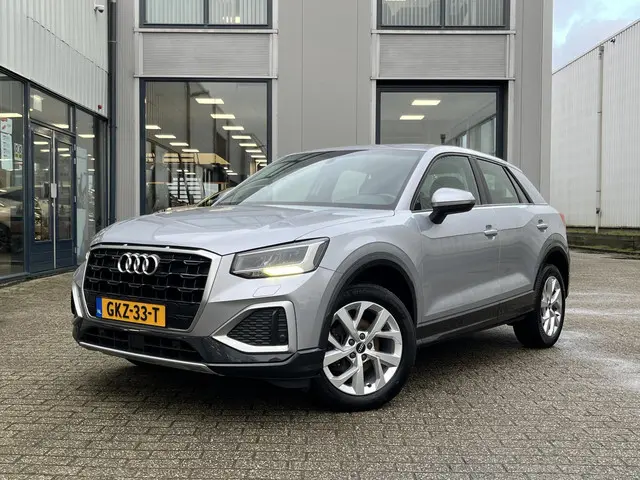 Audi Q2 30 TFSI Business Edition 2021 Benzine 76