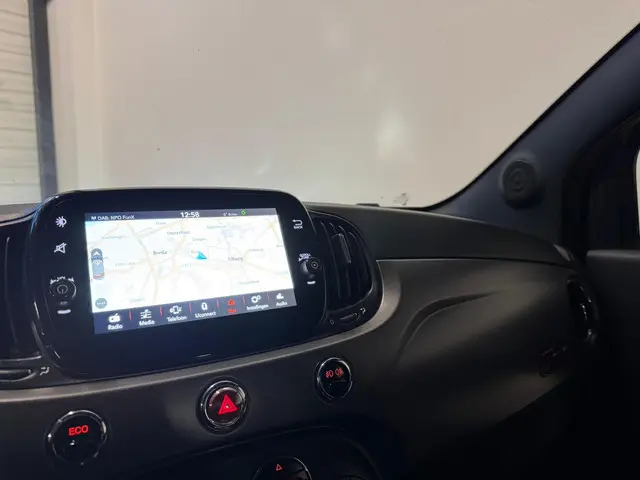 Fiat 500 0.9 TwinAir Turbo Sport PDC NAVI 2018 Benzine 17