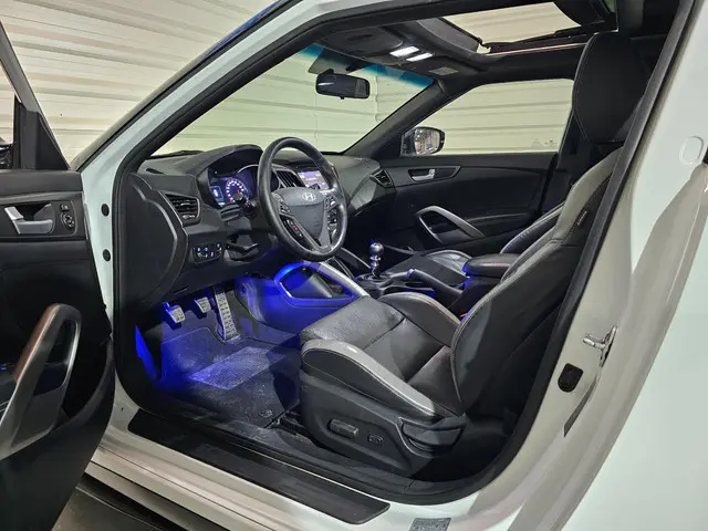 Hyundai Veloster 1.6 T-GDI i-Catcher Premium 2015 Benzine 15