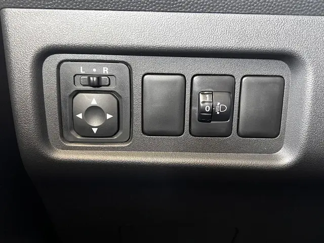 Mitsubishi Space Star 1.2 Dynamic 2023 Benzine 28