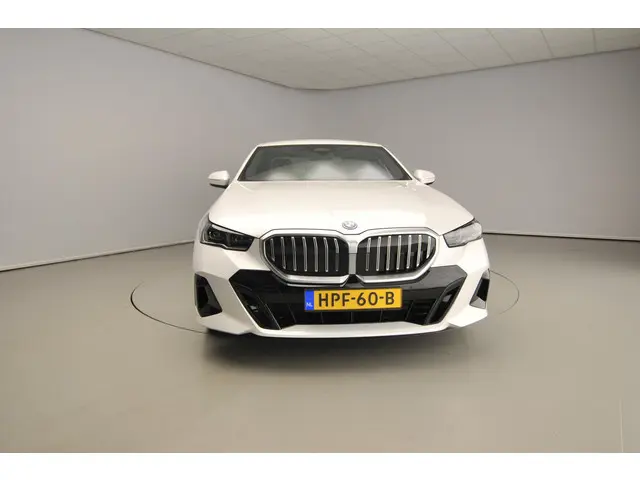 BMW 5 Serie Sedan 530e 2025 Hybride Benzine 5