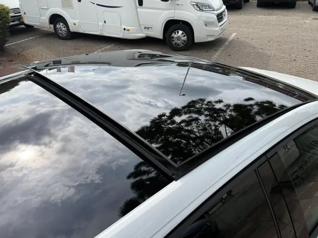 Volkswagen Taigo 1.0 TSI R-Line 2023 Benzine 11