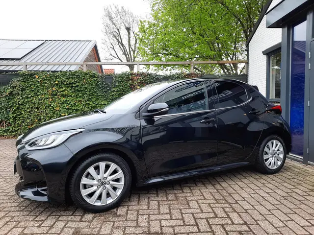 Mazda 2 Hybrid