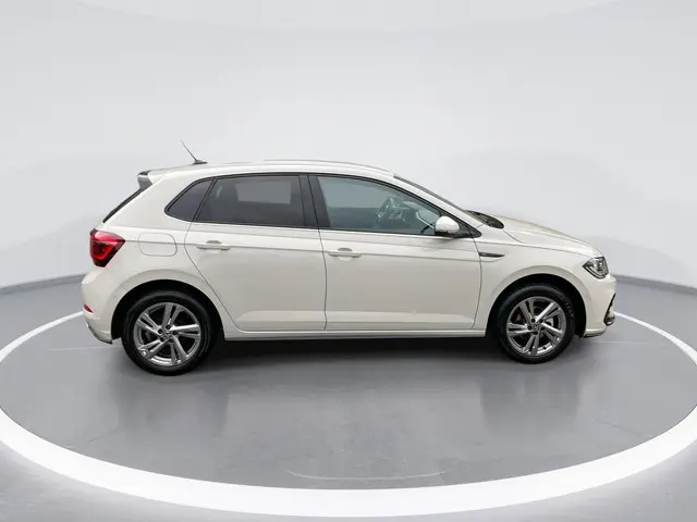 Volkswagen Polo 1.0 TSI R-Line Edition 2025 Benzine 8