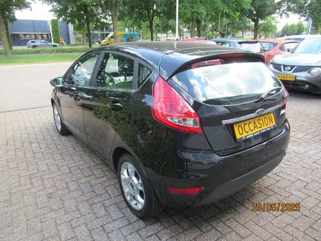 Ford Fiesta 1.25 Titanium 2012 Benzine 4