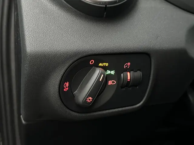 Audi A1 1.2 TFSI Navi / Xenon / Clima 2013 Benzine 17