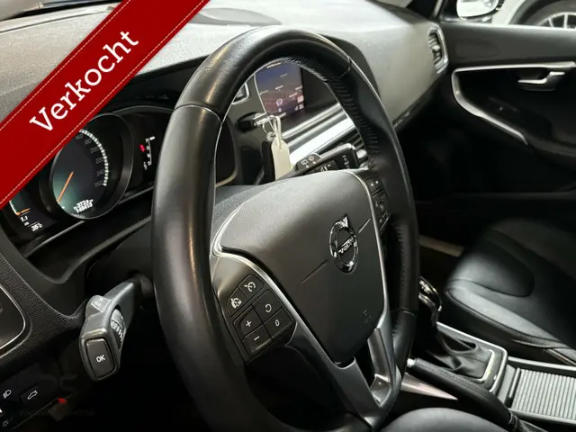 Volvo V40 Cross Country 1.5 T3 Polar+ Luxury 2019 Benzine 28