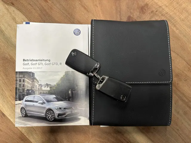 Volkswagen Golf 2.0 TSI 4Motion R 2017 Benzine 41