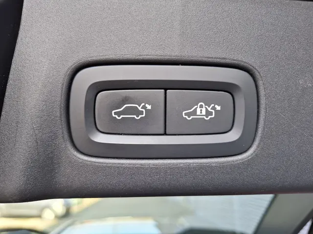 Volvo V90 2.0 B4 Inscription 2020 Hybride Benzine 31