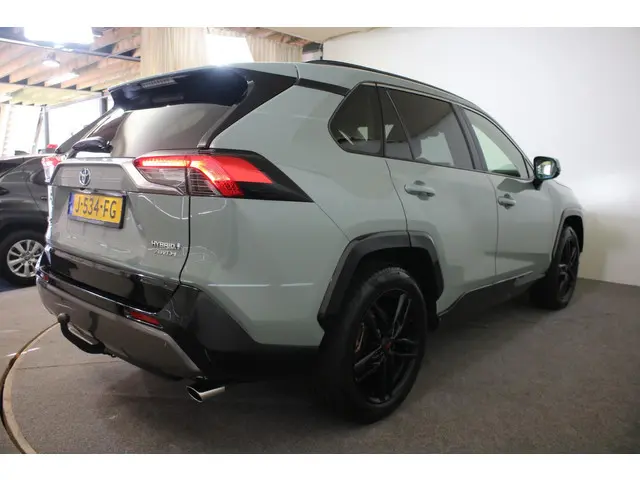 Toyota RAV4 2.5 Hybrid AWD Style 2020 Hybride Benzine 4