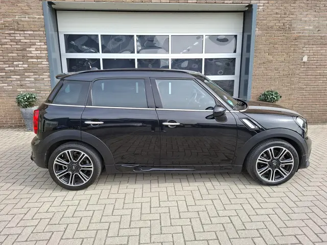 MINI Countryman Mini 1.6 Cooper S Chili JCW 2016 Benzine 3