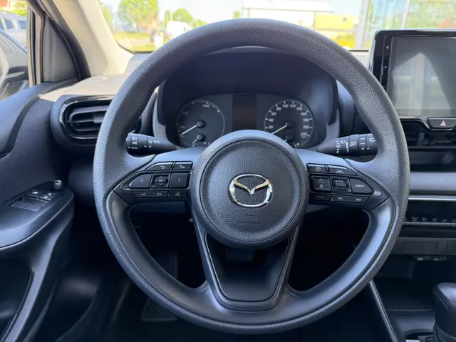 Mazda 2 Hybrid 1.5 Prime-line 2024 Hybride Benzine 17