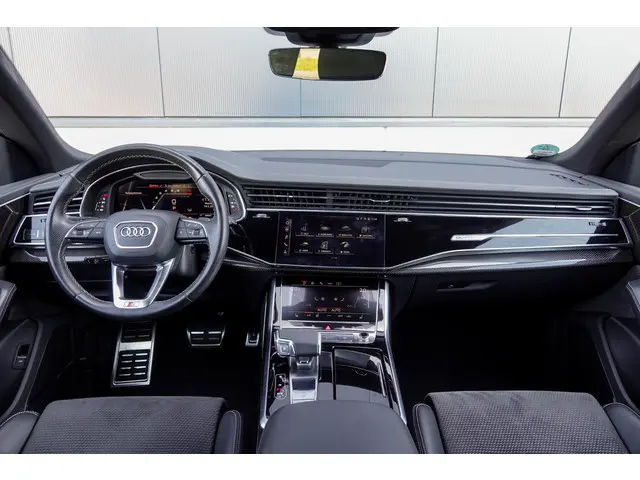 Audi SQ8 4.0 TFSI quattro 2021 Benzine 15