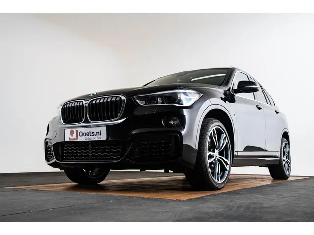 BMW X1 sDrive20i High Executive 2019 Benzine 51